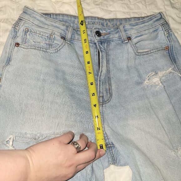 American Eagle Light Wash Distressed Mom Jean 6 - Picture 9 of 13